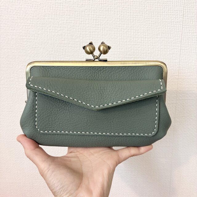外ポケットがついた、ネコ玉親子がまぐちの本革長財布 | iichi 日々の