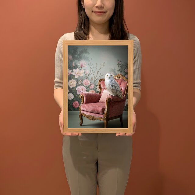 シロフクロウのロココ調シャビーピンクアート A4額装インテリア壁掛け