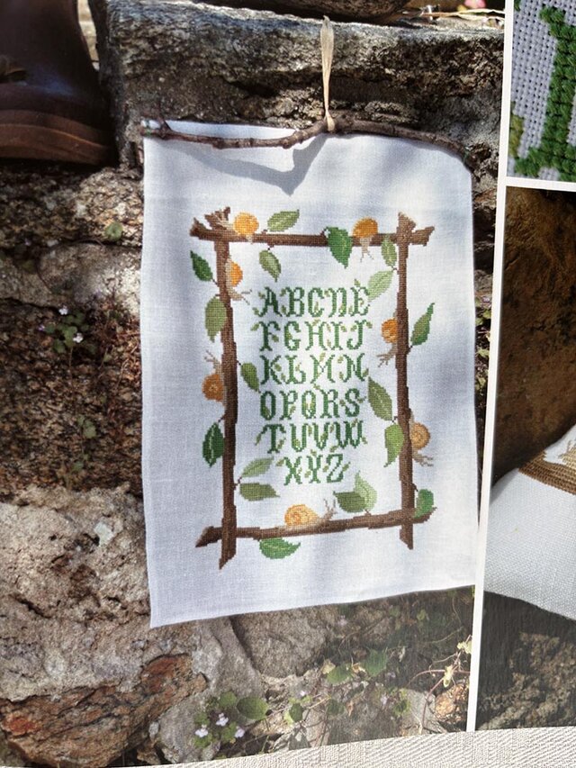 フランス古本 ABCダイアリー アルファベット 刺繍 サンプラー クロス