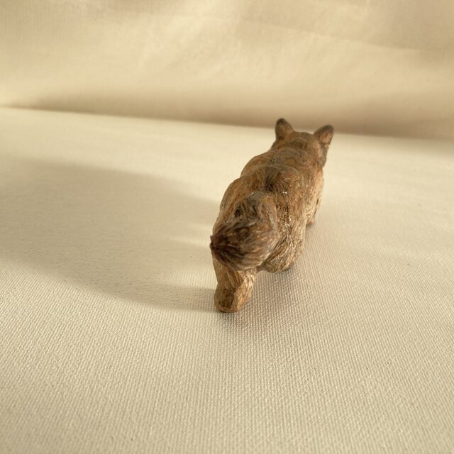 ソマリ森の扉を開く（木彫りの猫の置物） | iichi 日々の暮らしを