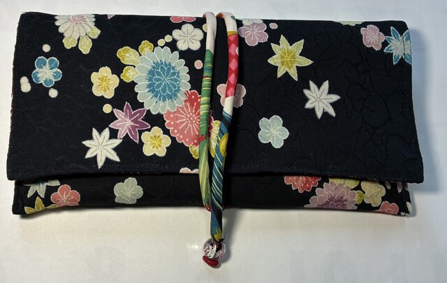 8927 花柄の着物で作った和風財布・ポーチ | iichi 日々の暮らしを