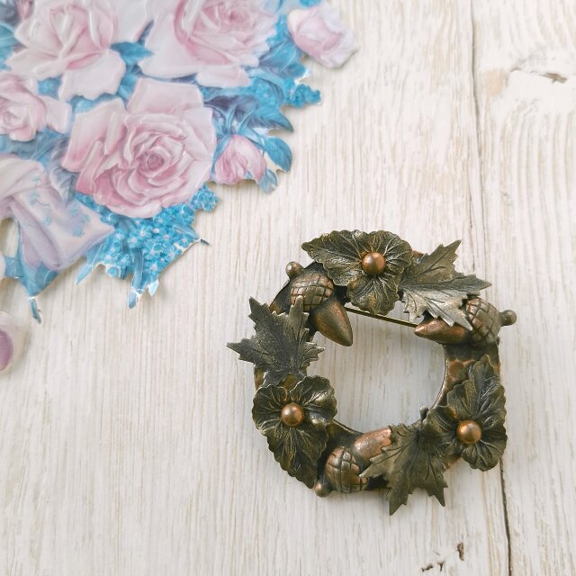 copper brass acorn leaf wreath ヴィンテージブローチ | iichi 日々の