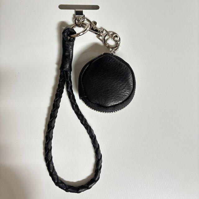 スマホハンドストラップ レザー4つ編み・ポーチ黒革 | iichi 日々の