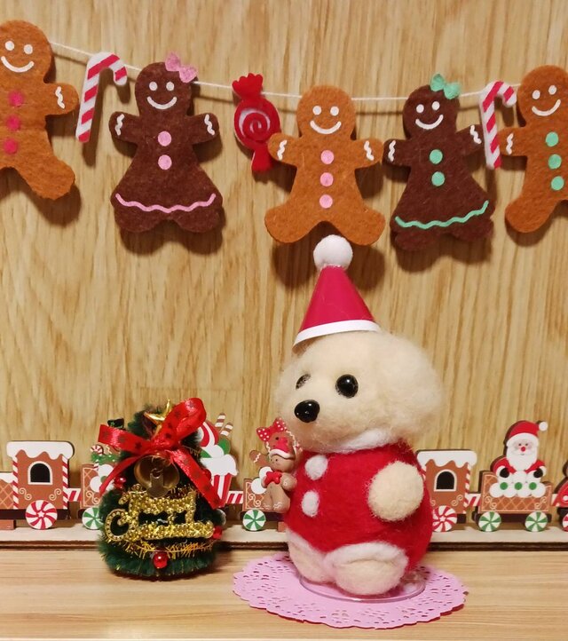羊毛フェルト ハンドメイド太目だけど トイプードル クリスマス サンタ