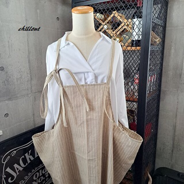背中がかわいい】エプロンドレス：リネンストライプ【1116】 | iichi