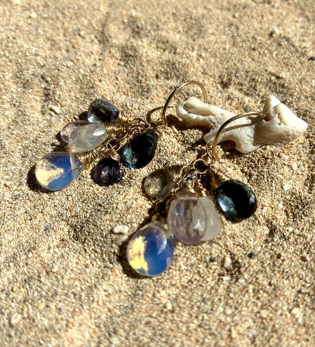 14KGF/2WAY】Winter Gem Bouquet Hoop Earrings 冬の天然石ブーケ