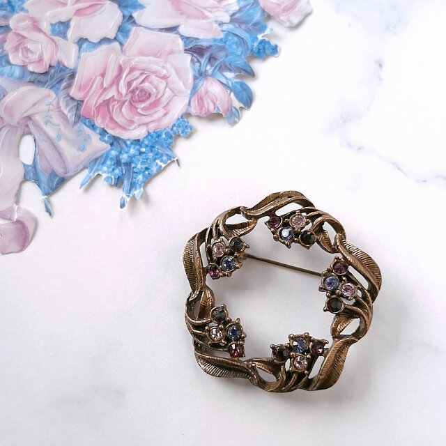 bronze tone wreath purple rhinestone ヴィンテージブローチ | iichi