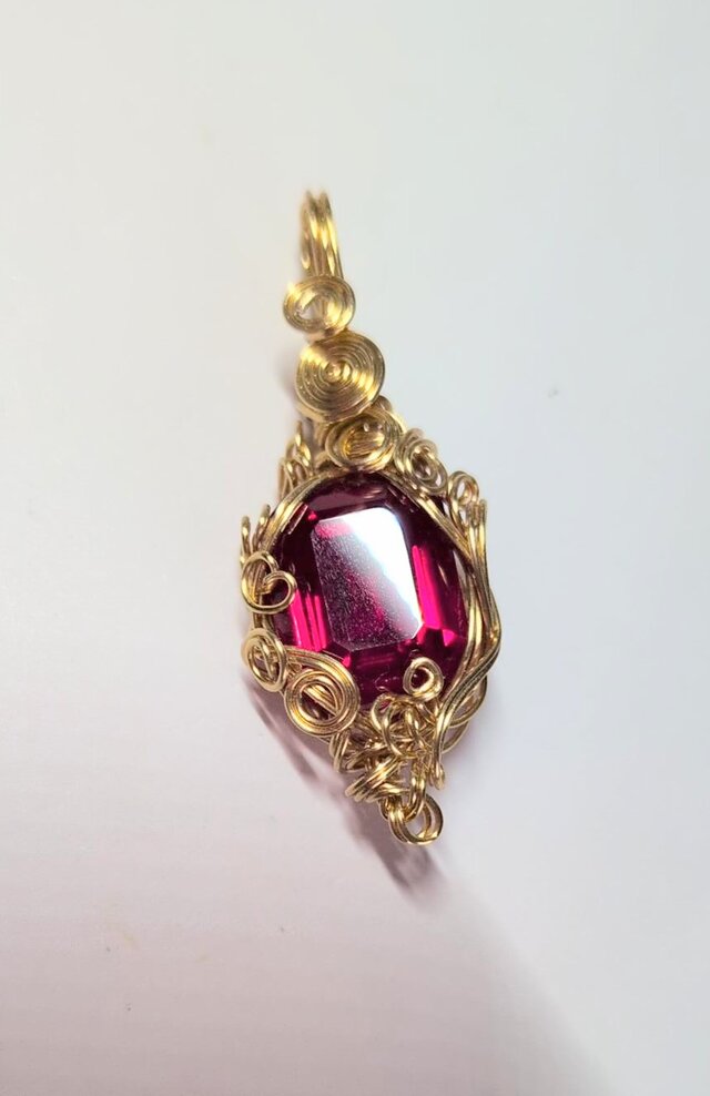 Éclat Lien 天然ルビー8.80ct ～紅玉の雫～ 14kgfペンダントトップ