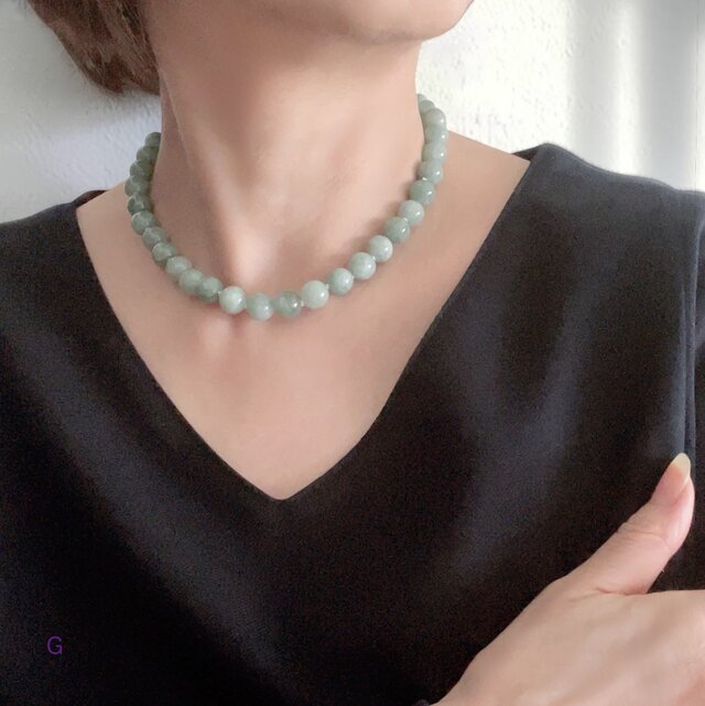 ミャンマー翡翠 大人モダンなチャコールグリーン クラシカルな