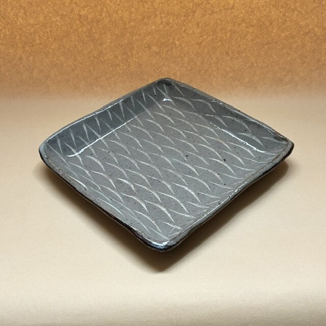 骨董　インテリア　飾り皿（四角形） スリップ模様 四角皿 | iichi 日々の暮らしを心地よくするハンドメイド