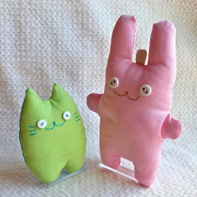 黄緑×ブルーのちびふにゃ〜た | iichi 日々の暮らしを心地よくする