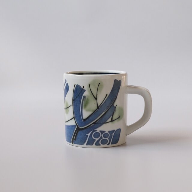 Royal Copenhagen annual mug (year mug) ロイヤルコペンハーゲン