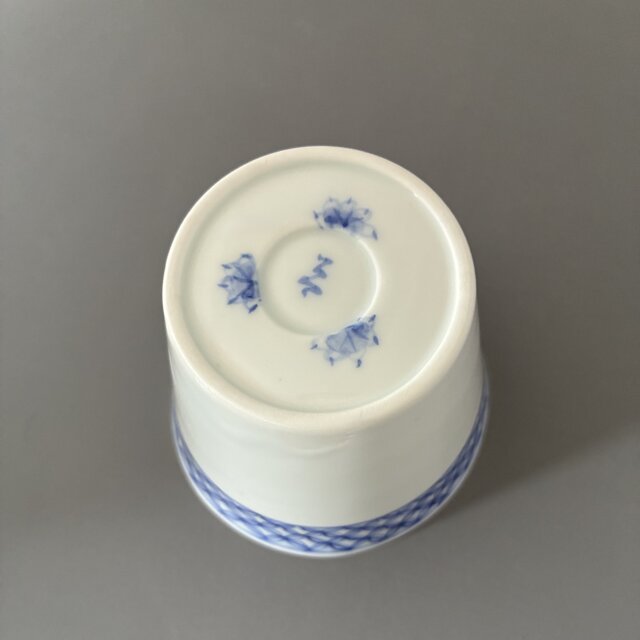 磁器 染め付け蕎麦猪口 | iichi 日々の暮らしを心地よくする