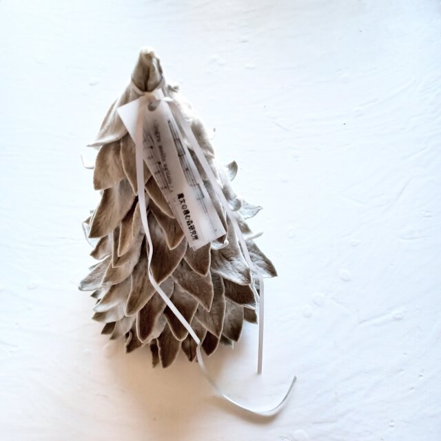 魔女の棲む森 ～blanche champêtre～ ドライフラワー リース 魔女の棲む森 ～ 雪の日の花畑 ～ dried-botanical wreath tree