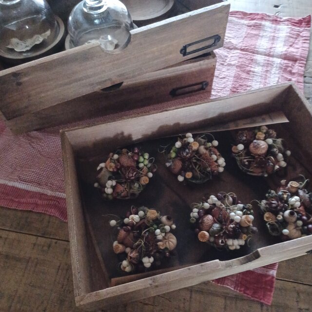 Petite・Foret ～tarte aux noix～ dried-botanical wreath ガラス