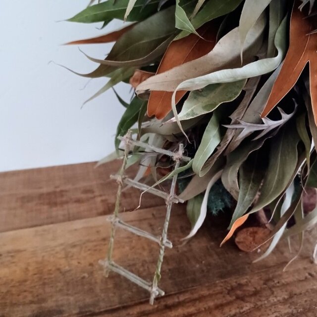 魔女の棲む森 ～小さな魔女の秘密基地～ botanical autumn wreath tree