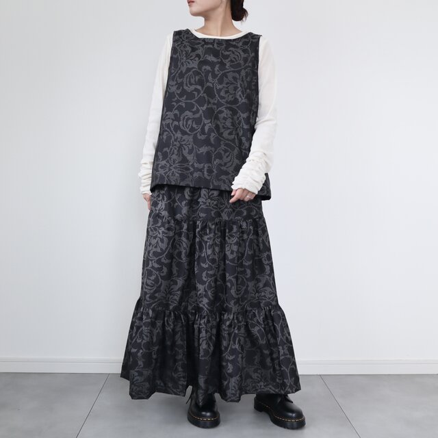 大島紬のセットアップ（黒に花唐草・L） 着物リメイク | iichi 日々の