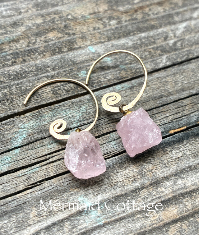 14kgf*Morganite Hoop Earrings 大ぶりモルガナイト原石と14KGF槌目