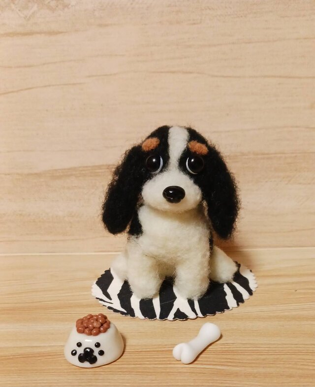 羊毛フェルト黒毛キャバリア 犬 ハンドメイド | iichi 日々の暮らしを
