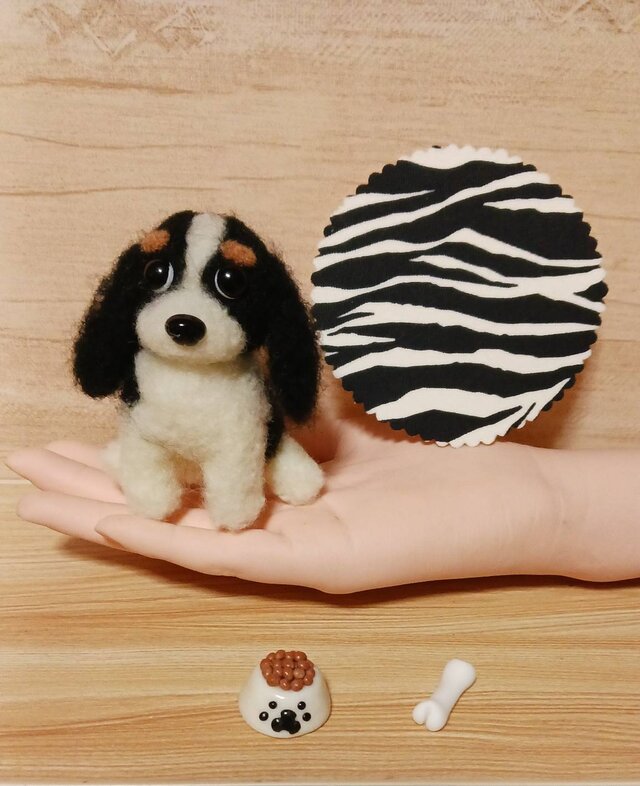 羊毛フェルト黒毛キャバリア 犬 ハンドメイド | iichi 日々の暮らしを