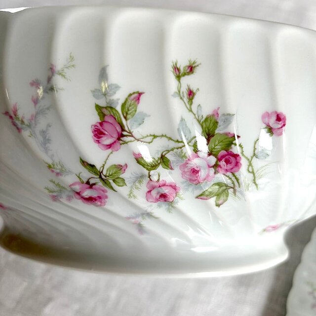 スーピエール リモージュ アビランド ピンクの薔薇のスープチュリーン