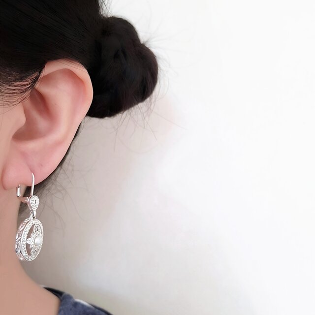 Avon》 “MARIPOZA FRESH WATER PEARL” エイボン ヴィンテージピアス