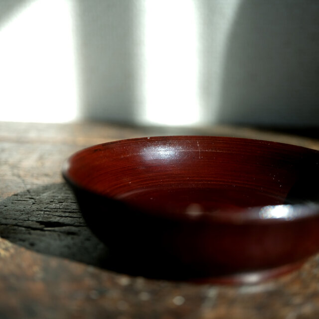 深く美しい色味◇黒底時代漆木皿 骨董・antiques 古民家 古道具 明治