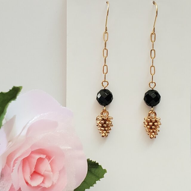 天然石＊オニキス×松ぼっくり＊ピアス＊パワーストーンピアス