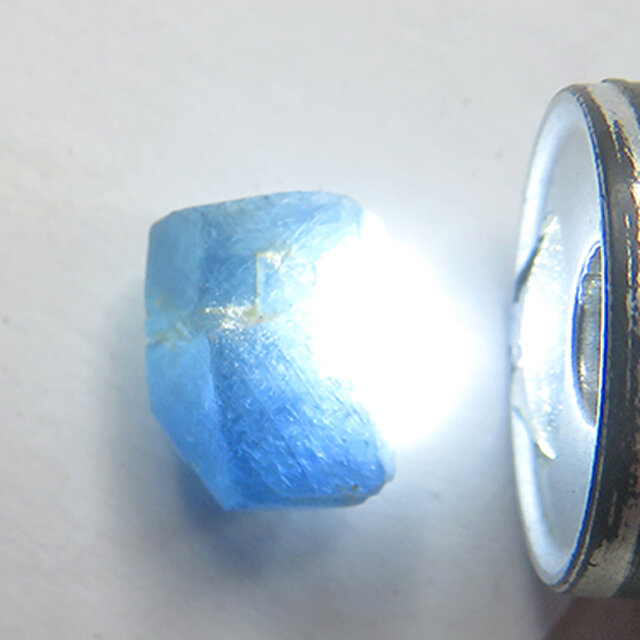 深く静かな知性の夜。南インド産サファイアの結晶原石 5.2ct/ 1点もの