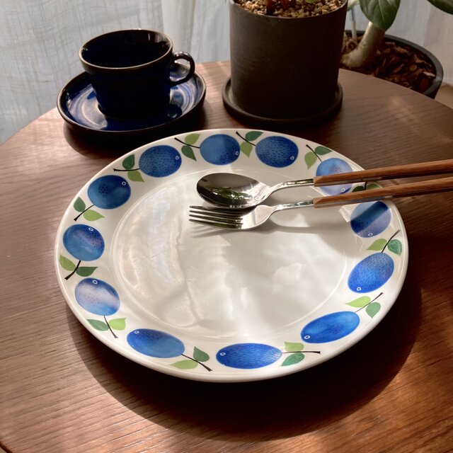 【レア美品】Gustavsberg Prunus プレート ヴィンテージ25㌢ 25cm】青い果実のプレート A＊PRUNUS＊北欧｜Gustavsberg | iichi