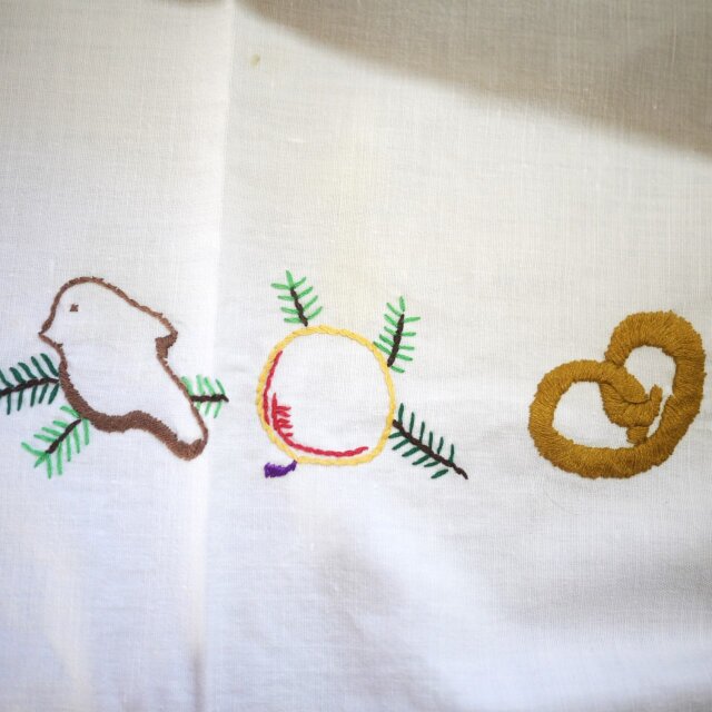 クリスマス刺繍 大判テーブルクロス ドイツヴィンテージ キャンドル