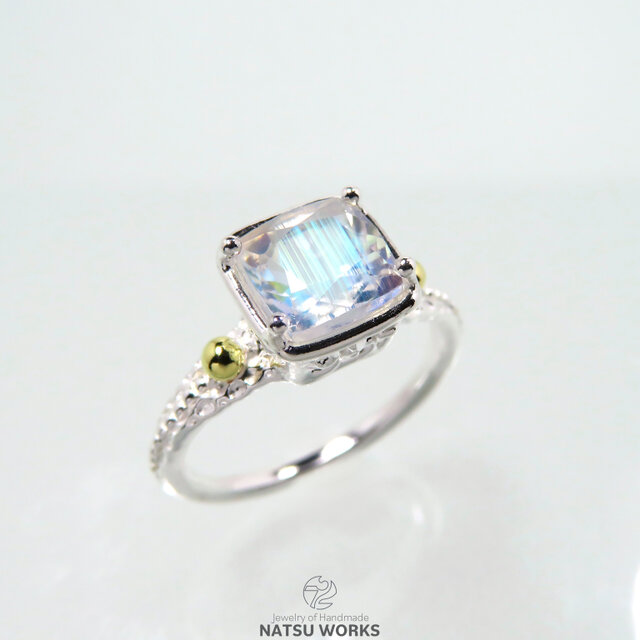 ムーンストーンリング ムーンストーン リング / Madagascar Moonstone with 18k Ring 302