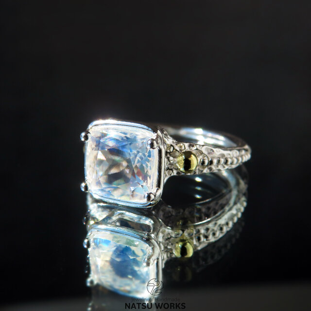 ムーンストーンリング ムーンストーン リング / Madagascar Moonstone with 18k Ring 302