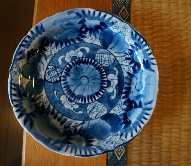 染付け 花紋 輪花ケーキ皿 srcp14003の画像1枚目