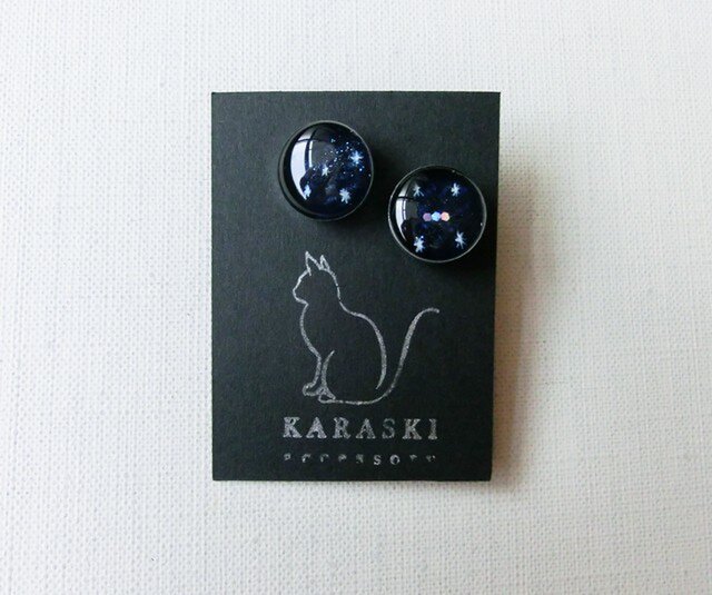 ちいさなピアス050/ オリオンとカシオペアの画像1枚目