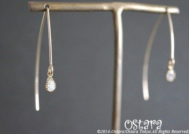 【14KGF】Simple Earrings,Cubic Zirconia Tiny Teardropの画像1枚目