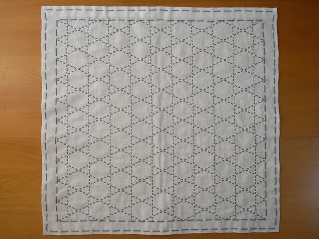 篭目】刺し子の花ふきん（ブルーグレー） | iichi 日々の暮らしを