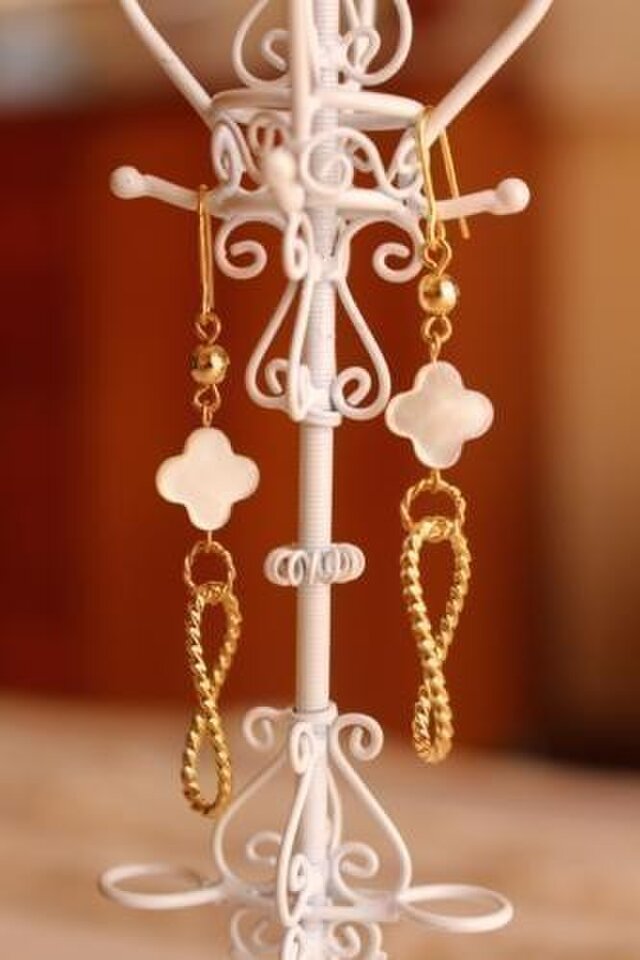 ピアス(イヤリング可)* shell+hoop*の画像1枚目