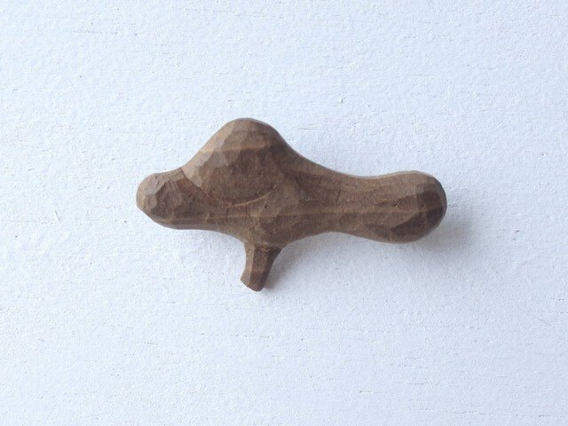 木のかたち ブローチ 02の画像1枚目
