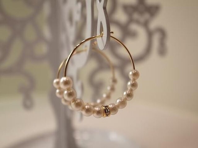pearl and rondel hoop earringsの画像1枚目