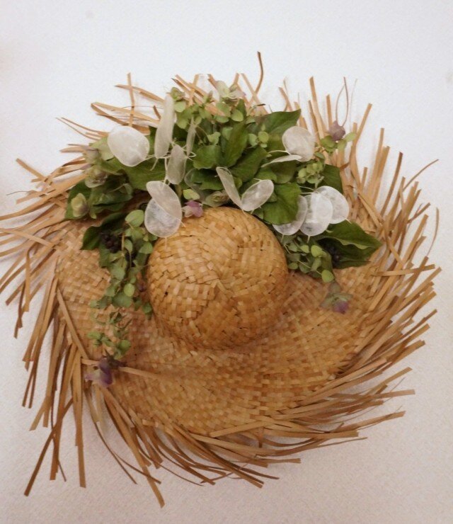 椰子帽子に添えて