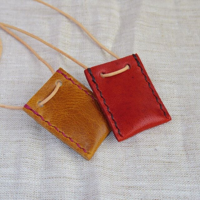 【Ｎ様オーダー品】ラクダ革のサシェ