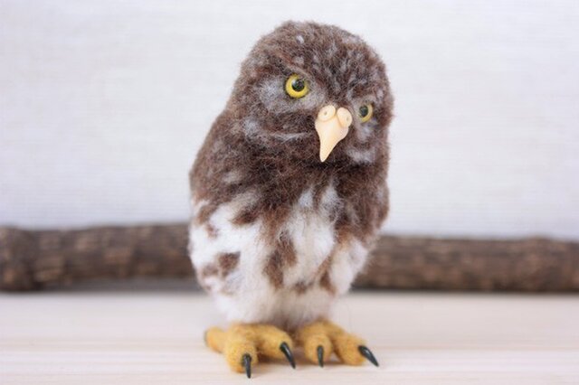羊毛フェルト スズメフクロウ | iichi 日々の暮らしを心地よく