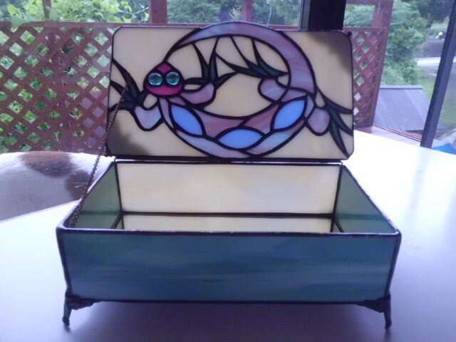 ステンドグラスBOX | iichi 日々の暮らしを心地よくする