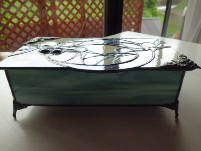 ステンドグラスBOX | iichi 日々の暮らしを心地よくする