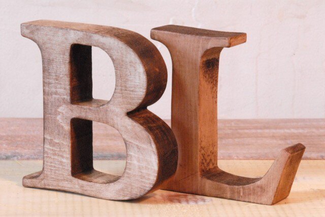 木製 アルファベットオブジェ アンティークウッド 大文字１文字 Iichi ハンドメイド クラフト作品 手仕事品の通販