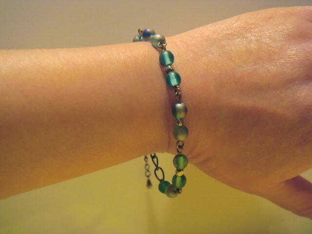 Aurora blue bracelet | iichi 日々の暮らしを心地よくする
