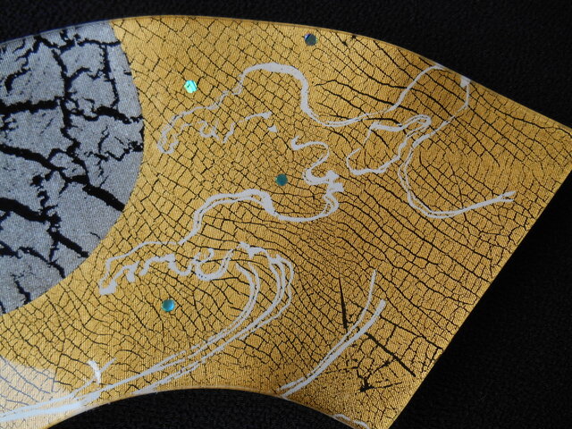 オーダー ガラス製飾り皿 金彩ガラス皿 「月に波」 扇形 | iichi 日々