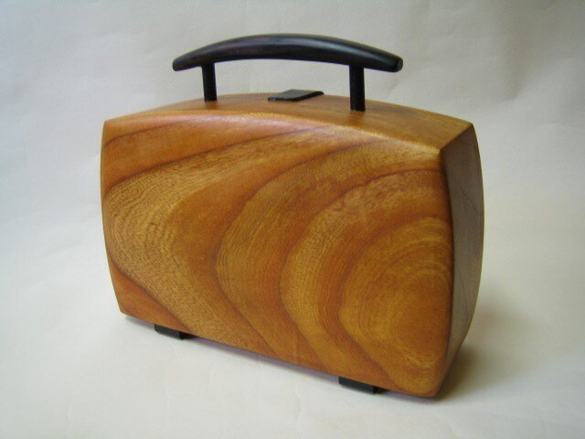 欅の小物入れです。 欅の小物入れ | iichi 日々の暮らしを心地よくするハンドメイドや