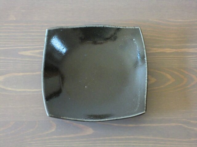 黒角皿の画像1枚目